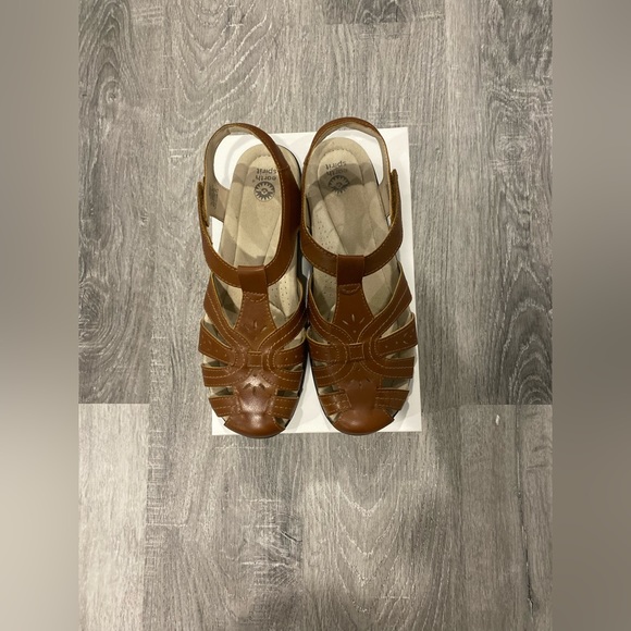 Earth Spirit Tan Fisherman Comfort Sandals Cushioned Footbed Womens Size 10 - Picture 2 of 8